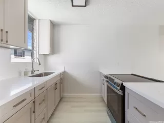 Photo #3: 202528059 Listing 