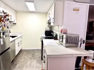 Photo #3: 202528066 Listing 