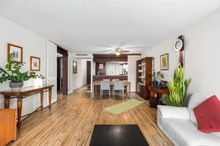 Photo #3: 202528078 Listing 