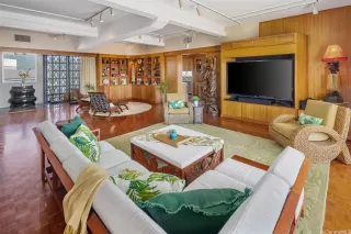 Photo #3: 202528096 Listing 