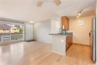 Photo #2: 202528097 Listing 