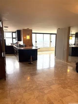 Photo #2: 202528102 Listing 