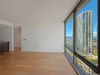 Photo #2: 202528106 Listing 