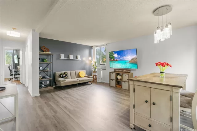 MLS: 202528112 Condo For Sale