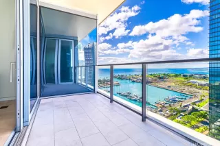 Photo #4: 202528142 Listing 