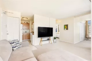 Photo #4: 202528147 Listing 