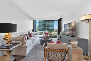 Photo #4: 202528157 Listing 