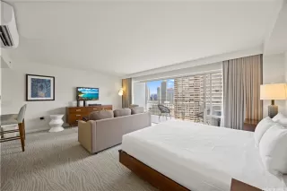 Photo #3: 202528158 Listing 