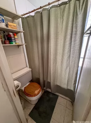 Photo #2: 202528167 Listing 