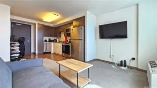 Photo #3: 202528183 Listing 