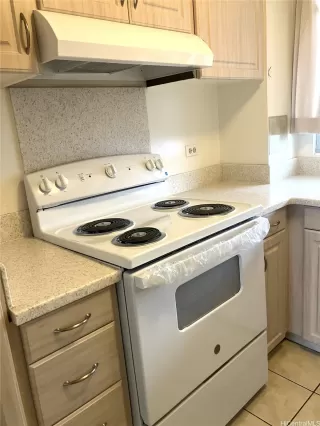 Photo #2: 202528192 Listing 