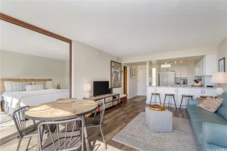 Photo #5: 202528198 Listing 