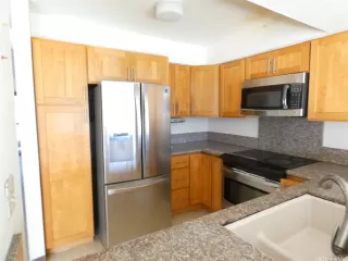 Photo #5: 202528202 Listing 