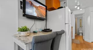 Photo #5: 202528203 Listing 