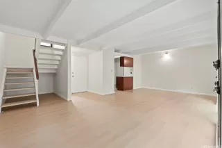 Photo #6: 202528211 Listing 