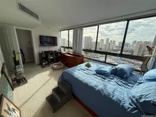 Photo #5: 202528219 Listing 