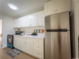 Photo #3: 202528233 Listing 