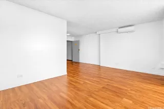 Photo #6: 202528238 Listing 