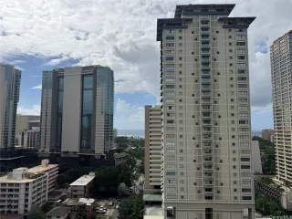 Photo #3: 202528248 Listing 