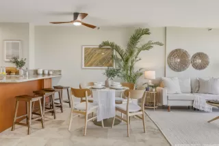 Photo #5: 202528258 Listing 