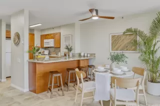 Photo #6: 202528258 Listing 