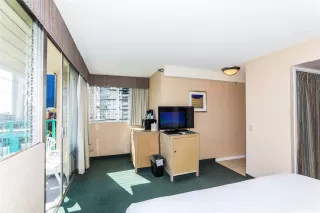 Photo #6: 202528267 Listing 