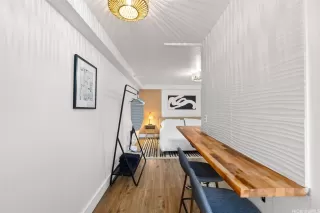 Photo #4: 202528279 Listing 