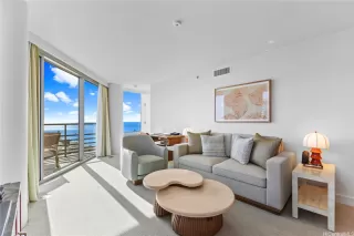 Photo #6: 202528296 Listing 