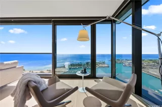 Photo #5: 202528325 Listing 