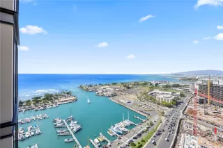 Photo #2: 202528333 Listing 