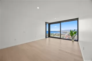 Photo #3: 202528333 Listing 