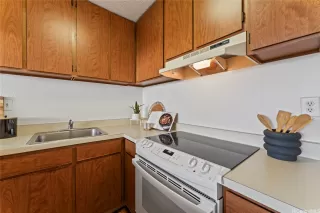 Photo #4: 202528354 Listing 