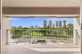 Photo #3: 202528361 Listing 