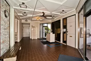 Photo #2: 202528372 Listing 