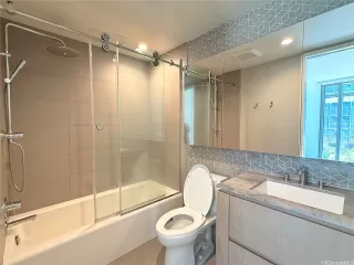 Photo #4: 202528373 Listing 