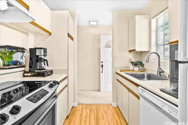 MLS: 202528381 Condo For Sale