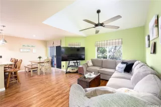 Photo #2: 202528383 Listing 