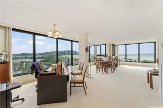 Photo #3: 202528389 Listing 