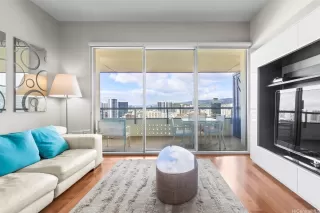 Photo #4: 202528396 Listing 