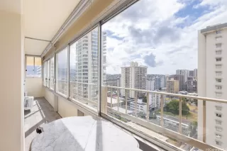 Photo #2: 202528417 Listing 