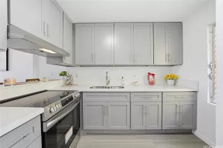 Photo #2: 202528432 Listing 