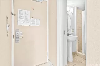 Photo #5: 202528438 Listing 