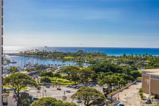 Photo #4: 202528443 Listing 