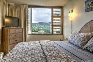 Photo #2: 202528449 Listing 