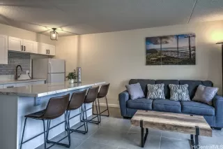 Photo #4: 202528449 Listing 