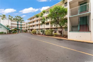 Photo #4: 202528459 Listing 