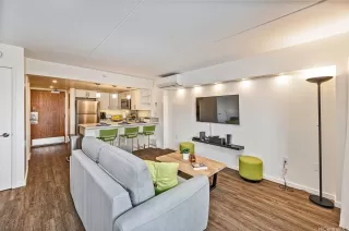 Photo #2: 202528473 Listing 