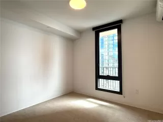 Photo #3: 202528476 Listing 