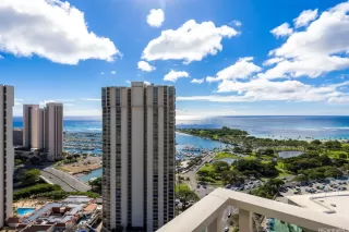 Photo #5: 202528488 Listing 