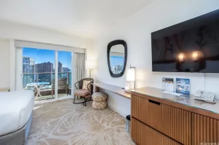 Photo #5: 202528489 Listing 